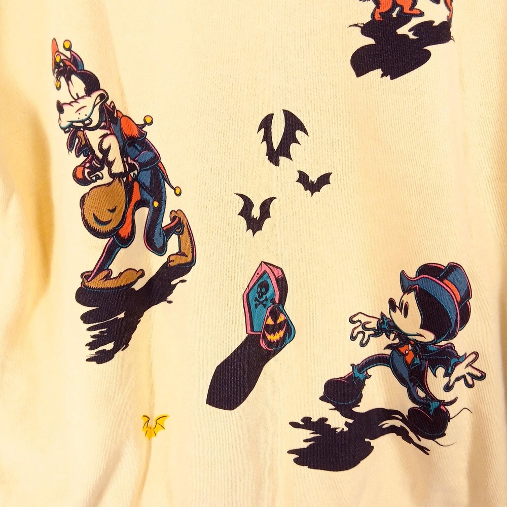 Disney Sweatshirt Mens Large Yellow Halloween Mickey Goofy Donald Pluto - Picture 8 of 10